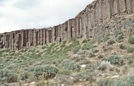 Columnar-blocky jointing